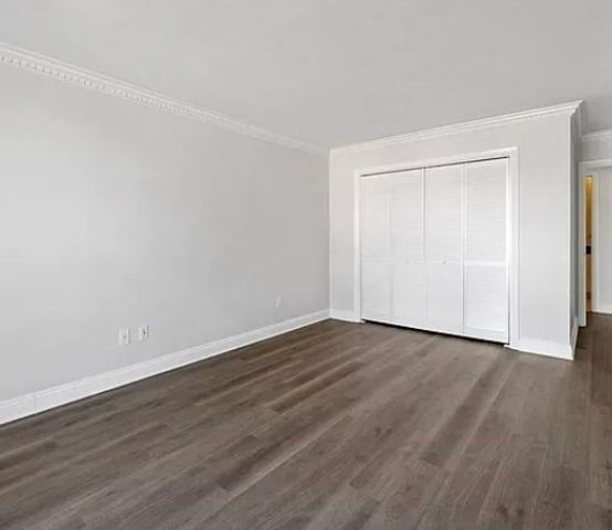 20 Hammond Pond Parkway 305, Newton, MA 02467