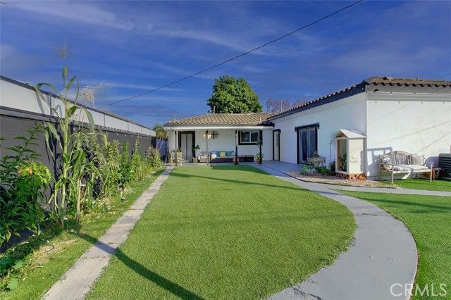 11523 Richeon, Downey, CA 90241