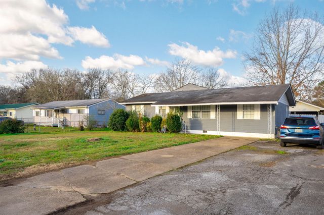 1313 E Sherry Drive, Rossville, GA 30741