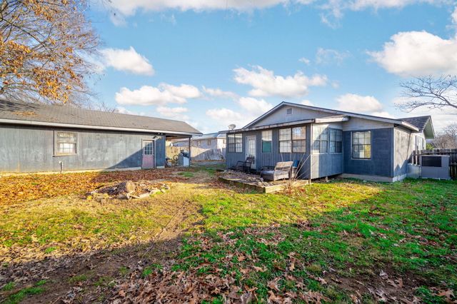 1313 E Sherry Drive, Rossville, GA 30741