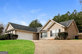 180 Autumn Way, Covington, GA 30016