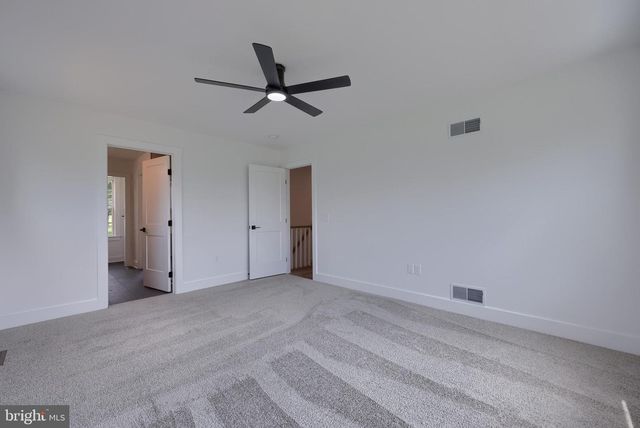 2012 MELODY LN, Lancaster, PA 17601