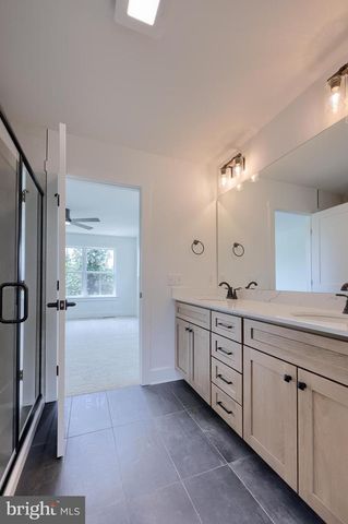 2012 MELODY LN, Lancaster, PA 17601