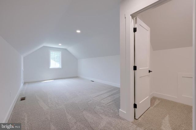 2012 MELODY LN, Lancaster, PA 17601