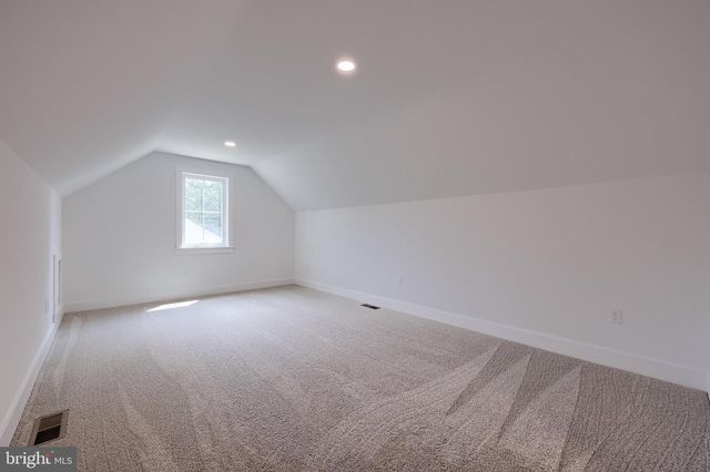 2012 MELODY LN, Lancaster, PA 17601