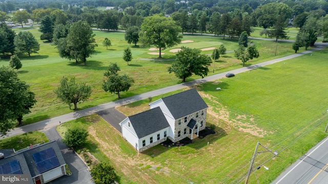 2012 MELODY LN, Lancaster, PA 17601