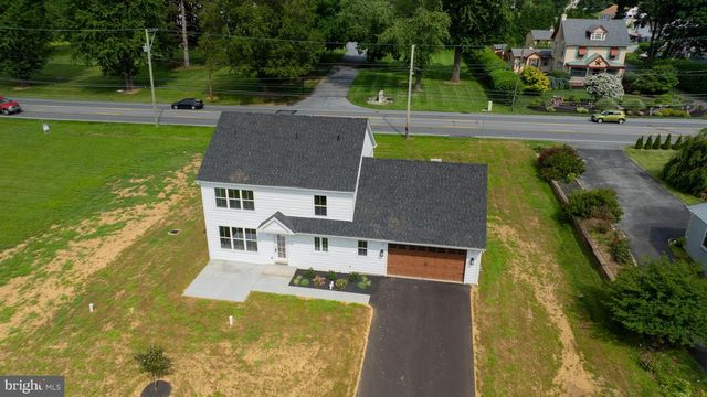 2012 MELODY LN, Lancaster, PA 17601