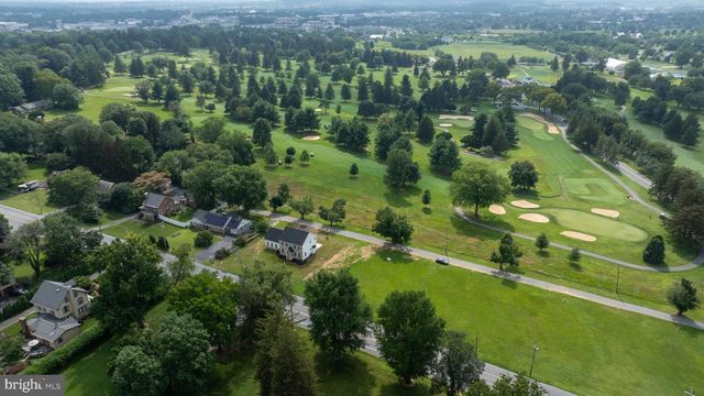 2012 MELODY LN, Lancaster, PA 17601