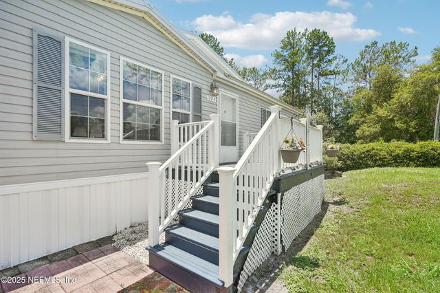 104 ISLANDER Lane, Satsuma, FL 32189