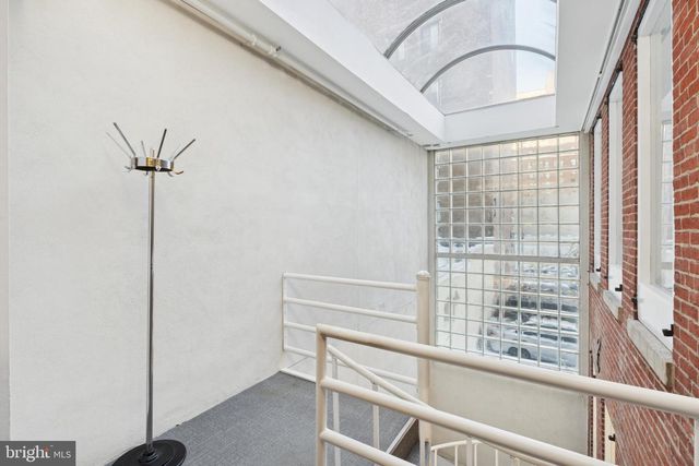 215 CHURCH ST, Philadelphia, PA 19106