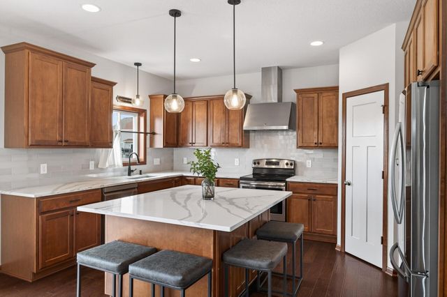 1169 Rosemary Lane, Chaska, MN 55318