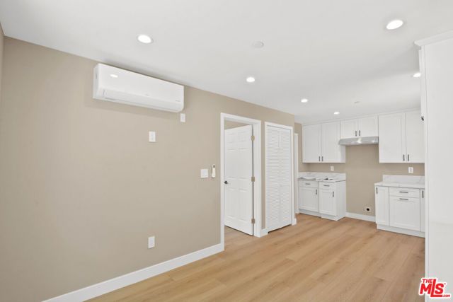15428 Camarillo Street, Sherman Oaks, CA 91403