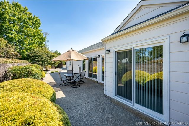 38 Abby Chase, Jeffersonville, IN 47130