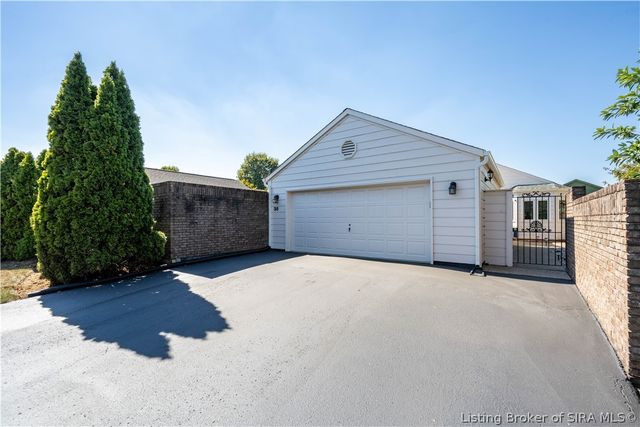 38 Abby Chase, Jeffersonville, IN 47130