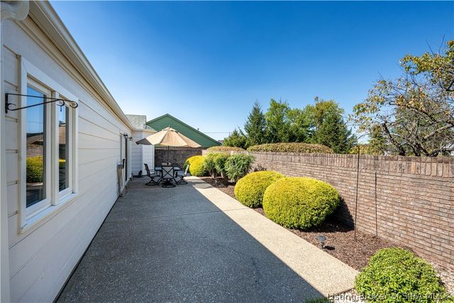 38 Abby Chase, Jeffersonville, IN 47130