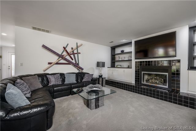 38 Abby Chase, Jeffersonville, IN 47130