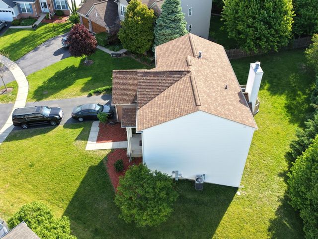 6 Forsythia Court, Bolingbrook, IL 60490