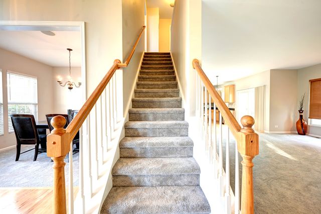 6 Forsythia Court, Bolingbrook, IL 60490