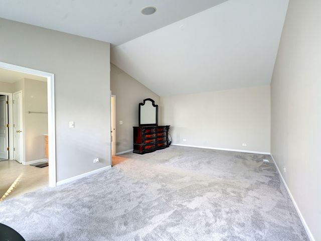 6 Forsythia Court, Bolingbrook, IL 60490