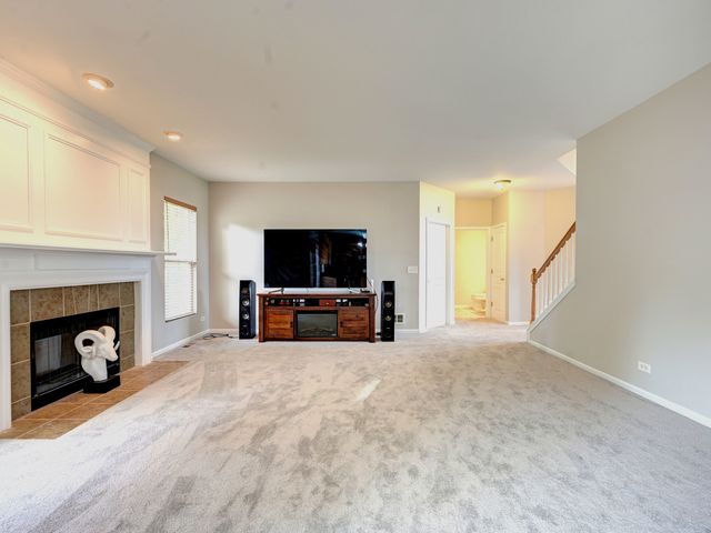 6 Forsythia Court, Bolingbrook, IL 60490