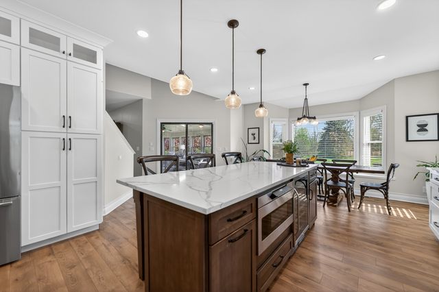 37W530 Grey Barn Road, St. Charles, IL 60175