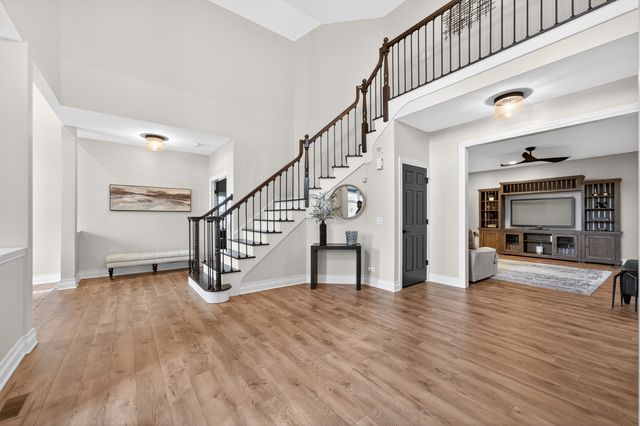 37W530 Grey Barn Road, St. Charles, IL 60175
