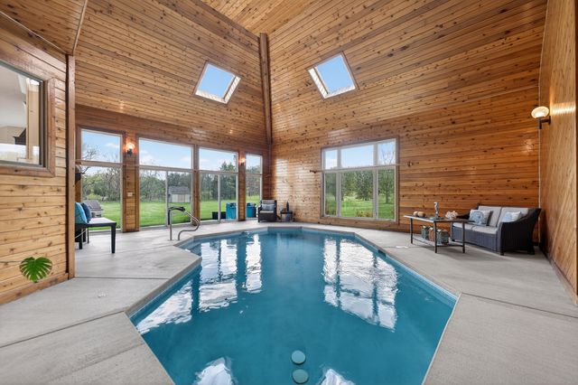 37W530 Grey Barn Road, St. Charles, IL 60175