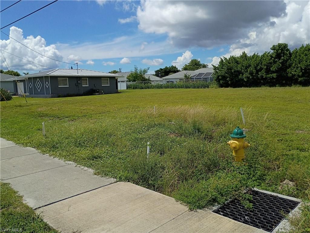 3648 Country Club BLVD, CAPE CORAL, FL 33904 — photo 2