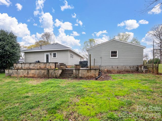 2101 Jackson Street, Belmont, NC 28012