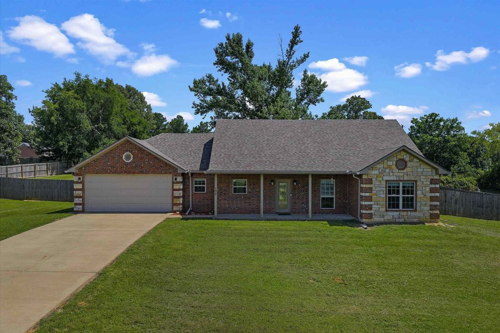 102 Tiger Lily, Diana, TX 75640