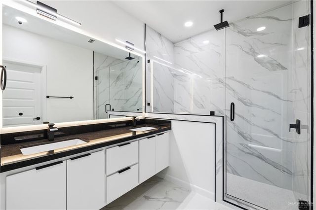 1221 E Acacia Drive, San Juan, TX 78589