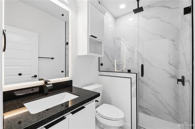 1221 E Acacia Drive, San Juan, TX 78589