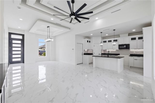 1221 E Acacia Drive, San Juan, TX 78589