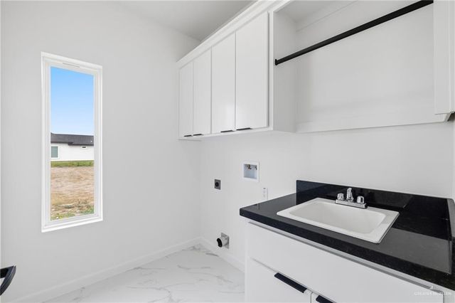 1221 E Acacia Drive, San Juan, TX 78589