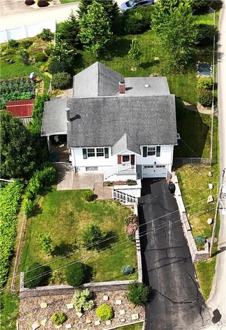 57 8th St, South Union Twp, PA 15401
