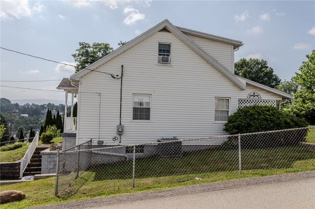 57 8th St, South Union Twp, PA 15401