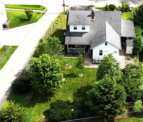 57 8th St, South Union Twp, PA 15401