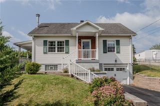 57 8th St, South Union Twp, PA 15401