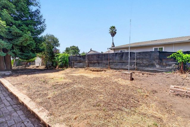 82 Doering Lane, Watsonville, CA 95076