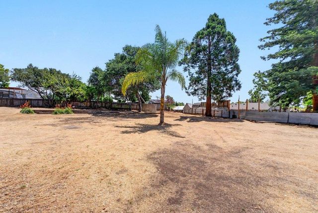 82 Doering Lane, Watsonville, CA 95076