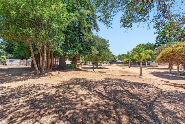 82 Doering Lane, Watsonville, CA 95076