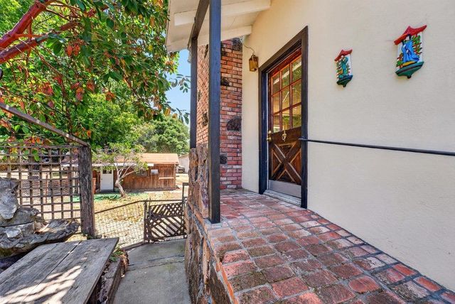 82 Doering Lane, Watsonville, CA 95076