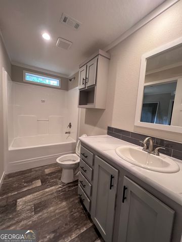 112 Autumn Lane NE, Milledgeville, GA 31061