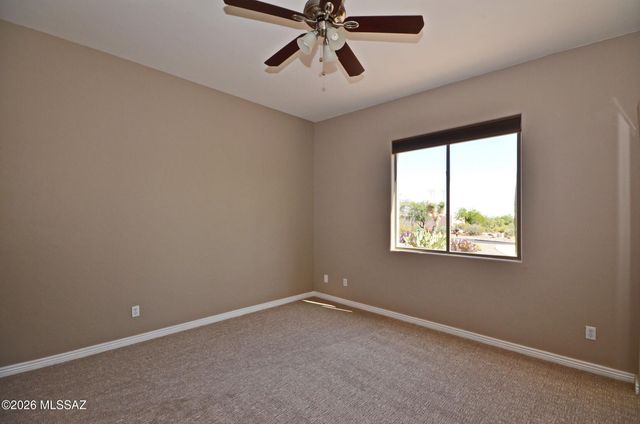 990 W Silver Spring Place, Oro Valley, AZ 85755