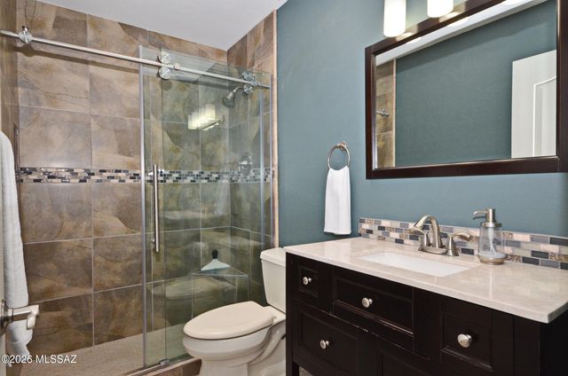 990 W Silver Spring Place, Oro Valley, AZ 85755