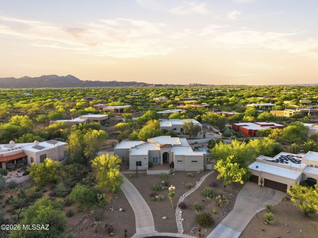 990 W Silver Spring Place, Oro Valley, AZ 85755