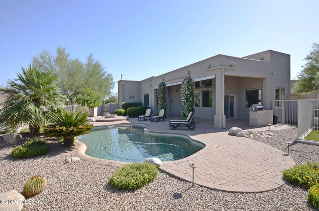 990 W Silver Spring Place, Oro Valley, AZ 85755