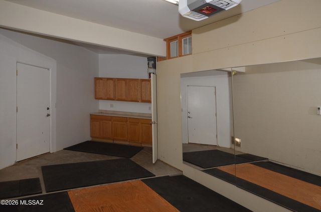 990 W Silver Spring Place, Oro Valley, AZ 85755