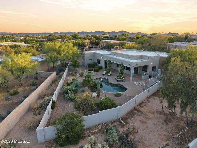 990 W Silver Spring Place, Oro Valley, AZ 85755