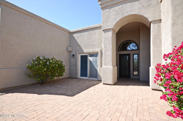 990 W Silver Spring Place, Oro Valley, AZ 85755